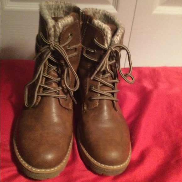 Leather boots - Picture 3 of 3